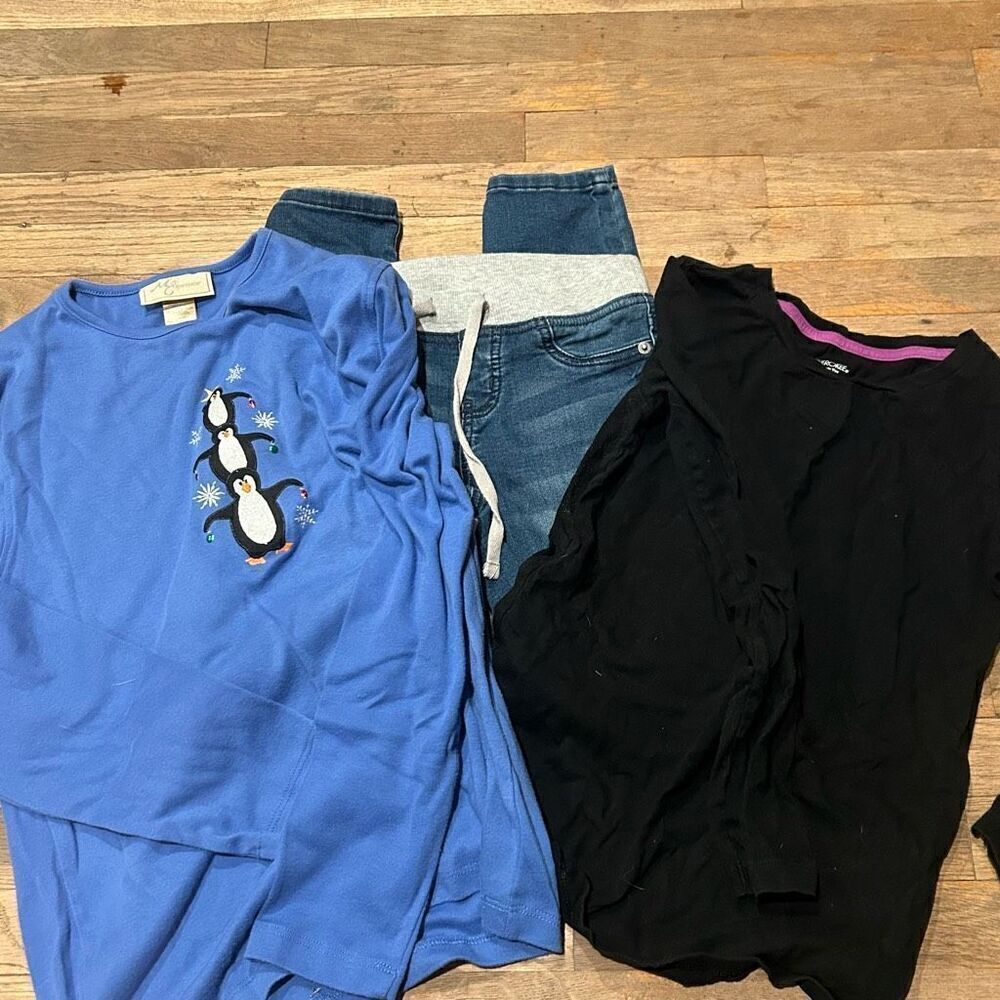 Bundle of the items girls shirts and jeans size large 10-12